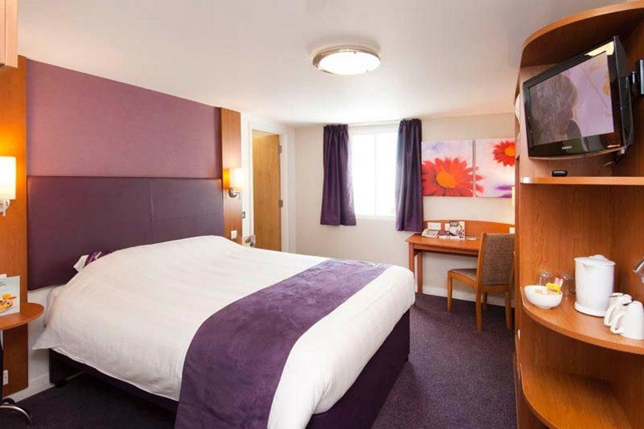 Premier Inn West Bromwich Central Zewnętrze zdjęcie